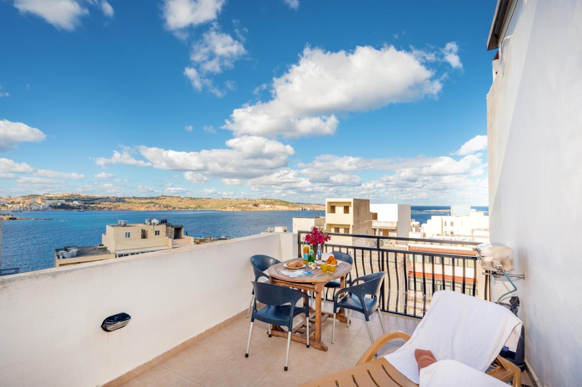 Seashells 2 Bedroom Apartment With Sunny Terrace With Stunning Sea Views - By Getawaysmalta Сент-Полс-Бей Экстерьер фото