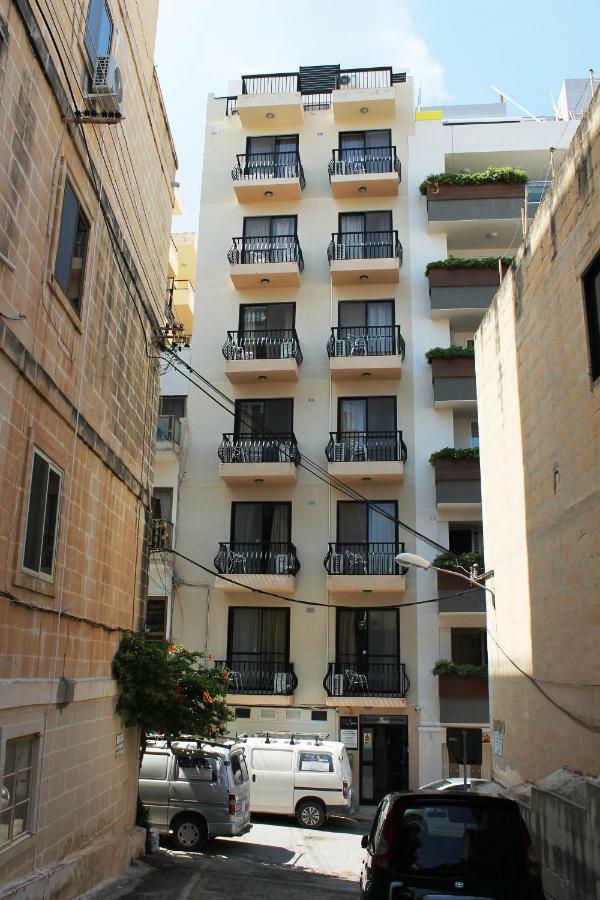Seashells 2 Bedroom Apartment With Sunny Terrace With Stunning Sea Views - By Getawaysmalta Сент-Полс-Бей Экстерьер фото